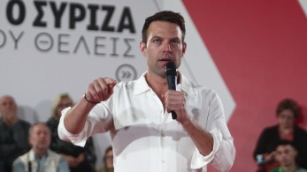 Με κούφιες στρακαστρούκες ο… αψύς Στέφανος