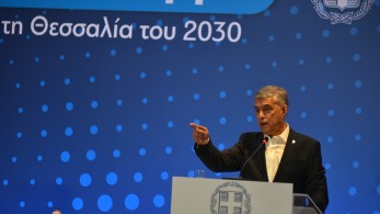 Δημοσκόπηση Interview: καθαρό προβάδισμα Αγοραστού για τον β' γύρο