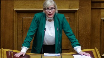 Εκτός τόπου και χρόνου η Αυλωνίτου, υμνεί τον Κασσελάκη για τις αυτοδιοικητικές