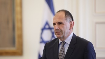 Παρούσα η Ελλάδα στη διπλωματική σκακιέρα: συνάντηση Γεραπετρίτη-ισραηλινού πρέσβη