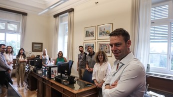 Σταύρος Καλαφάτης σε Κασσελάκη: Οι κυβερνητικοί βουλευτές βρίσκονται σε διαρκή αμφίδρομη επικοινωνία με την κοινωνία