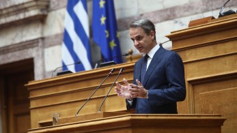 Τρεις νέες δημοσκοπήσεις: κυριαρχία Μητσοτάκη και ΝΔ, χαμηλές πτήσεις για Κασσελάκη