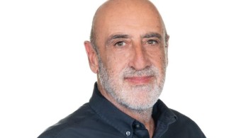 Οι ιατροί στην πολιτική: ο Γεράσιμος Βλασσόπουλος στο «Μανιφέστο»