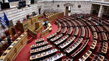 Βουλή: εγκρίθηκε το νομοσχέδιο για τη Δημόσια Υγεία στην αρμόδια Κοινοβουλευτική Επιτροπή