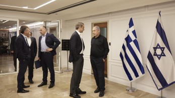 Συγγενείς ομήρων της Χαμάς συνάντησε ο Μητσοτάκης στο Ισραήλ