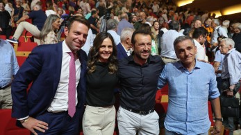 «Ή αυτοί ή εμείς»: Το σύνθημα του Τσίπρα σημαία του εμφύλιου στον ΣΥΡΙΖΑ