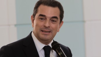 Κώστας Σκρέκας: Γιατί επιβλήθηκαν τα πρόστιμα-μαμούθ σε Procter & Gamble και Unilever