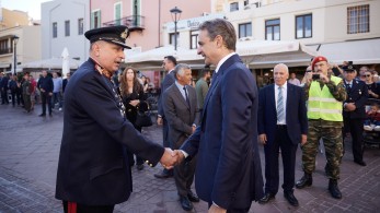 Στα Χανιά ο Κυριάκος Μητσοτάκης για τον εορτασμό της 28ης Οκτωβρίου - «Πυλώνας σταθερότητας η Ελλάδα»