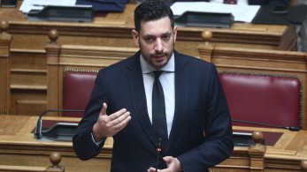 Κυρανάκης σε Καραμέρο: «Μήπως έχετε προσλάβει κάποιον πρώην βουλευτή του ΣΥΡΙΖΑ ως μετακλητό;»