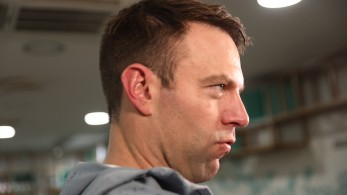 Ο Στέφανος Κασσελάκης, οι Σπέτσες και τα μαρκετίστικα κόλπα