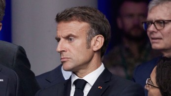 Ευχές Μακρόν στον βασιλιά Κάρολο για «ταχεία ανάρρωση»