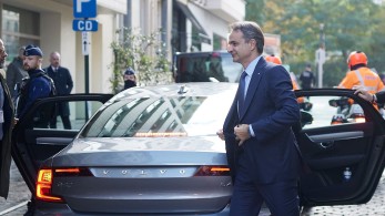 Μήνυμα Μητσοτάκη στον Αμπάς: «Μόνο μια πολιτική λύση μπορεί να εγγυηθεί την ειρήνη»