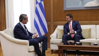 Κασσελάκης σε Μητσοτάκη: «Οι απόδημοι Έλληνες δεν έχουν το δικαίωμα του εκλέγεσθαι»