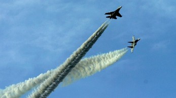 Ρωσία: μαχητικά αεροσκάφη αναχαίτισαν δύο αμερικανικά βομβαρδιστικά και ένα drone