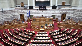 Βουλή: ανακοινώθηκαν στην Ολομέλεια οι αποχωρήσεις των εννέα βουλευτών από την ΚΟ του ΣΥΡΙΖΑ