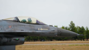 28η Οκτωβρίου: ποιος είναι ο σμηναγός που θα πετάξει με F-16 στην παρέλαση της Θεσσαλονίκης