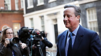 Κάμερον: από πρωθυπουργός του Brexit στο λόμπινγκ και τώρα ΥΠΕΞ Κάμερον: από πρωθυπουργός του Brexit στο λόμπινγκ και τώρα ΥΠΕΞ