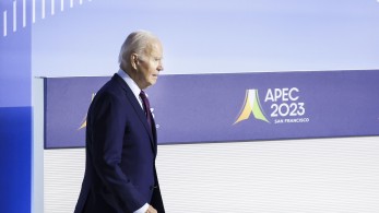 Ο Μπάιντεν σβήνει σήμερα 81 κεράκια - Πολύ μεγάλος για πρόεδρος, λένε οι ψηφοφόροι