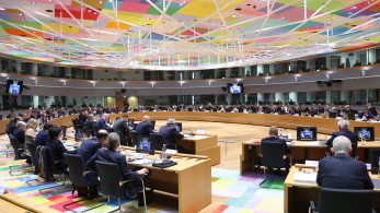 Ένταση στο Ευρωκοινοβούλιο: απορρίφθηκε αίτημα να τηρηθεί ενός λεπτού σιγή για τον Τσάρλι Κερκ (video)