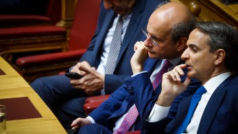 Ούτε βήμα πίσω: Αποφασισμένη η κυβέρνηση για το φορολογικό νομοσχέδιο