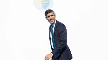 Μεγάλη Βρετανία: τα ρεζιλίκια του Σούνακ