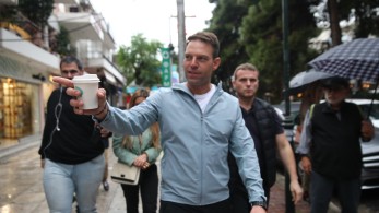 Στέφανος Κασσελάκης: μετά τον ΣΥΡΙΖΑ, διαλύει και την «Αυγή»