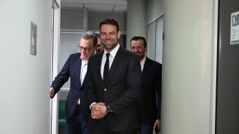 Contacto con… Στέφανος: ανακαλύπτοντας τη μαγεία των… ερτζιανών