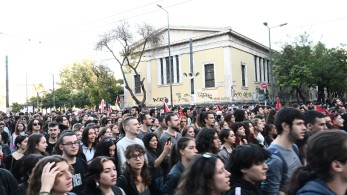 Πολυτεχνείο: σε εξέλιξη η πορεία προς την αμερικανική πρεσβεία