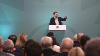 Ο ΣΥΡΙΖΑ πέφτει, αλλά το ΠΑΣΟΚ δεν επιστρέφει