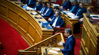Το πετυχημένο αστείο Μητσοτάκη στη Βουλή για τον ήχο