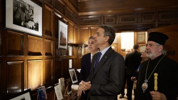 Το μήνυμα Μητσοτάκη σε Ισραηλινούς και Παλαιστίνιους με στίχους του Σεφέρη