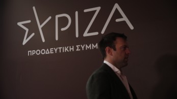 Όταν ο λαϊκισμός χτυπάει κόκκινο: ο Κασσελάκης, η γιαγιά από το Μεσολόγγι και η… κάμερα Όταν ο λαϊκισμός χτυπάει κόκκινο: ο Κασσελάκης, η γιαγιά από το Μεσολόγγι και η… κάμερα
