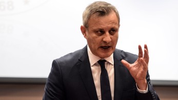 Βέττας: «Ο Τζανακόπουλος ζητάει τον χρόνο που δεν έδωσε στον Κασσελάκη - Οι 11 θα φορέσουν μανδύα για να προσελκύσουν τους κεντρώους»