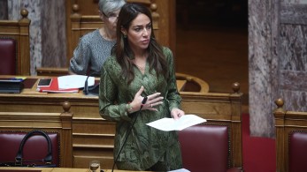 Τι λέει η Δόμνα για τον κατώτατο μισθό