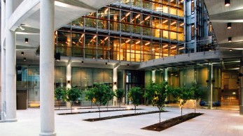 ΓΕΚ ΤΕΡΝΑ-GMR: παράδειγμα προς μίμηση