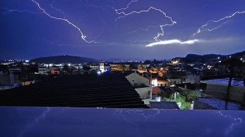 Έκτακτο Δελτίο ΕΜΥ: έρχονται ισχυρές βροχές και καταιγίδες