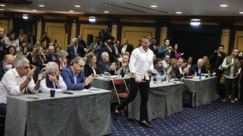 Απόφαση ΚΕ ΣΥΡΙΖΑ:  «Λάσπη» ότι ο Κασσελάκης είναι «φυτευτός»