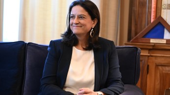 Στο Παρίσι η Νίκη Κεραμέως - Προεδρεύει στο Global Strategy Group 2023 του ΟΟΣΑ