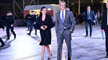 «Βρετανικό» χιούμορ Μητσοτάκη για Σούνακ: «Εγώ δεν έκανα τίποτα, μόνο η παρουσία μου» «Βρετανικό» χιούμορ Μητσοτάκη για Σούνακ: «Εγώ δεν έκανα τίποτα, μόνο η παρουσία μου»