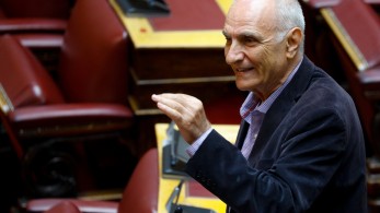 Ο Γιώργος Βαρεμένος, οι ονειρώξεις για «λαϊκές αντιδράσεις» και τα... «βαρεμένα» βραβεία του Politico