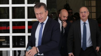 Φάκελο με 200 ονόματα χούλιγκαν κατέθεσαν στον Άρειο Πάγο Οικονόμου και Βρούτσης