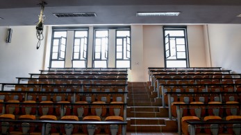 Πανεπιστήμιο Πατρών: αναβάλλονται οι εξετάσεις μετά το θάνατο φοιτητή από μηνιγγίτιδα Πανεπιστήμιο Πατρών: αναβάλλονται οι εξετάσεις μετά το θάνατο φοιτητή από μηνιγγίτιδα