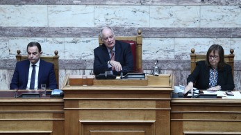 Τασούλας προς βουλευτές ΣΥΡΙΖΑ: Μην αντιδράτε, θα ανακοινώσει κι άλλα