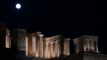 Bank of America για ελληνική οικονομία: «βλέπει» περαιτέρω μείωση χρέους για την επόμενη διετία