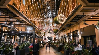 Έκθεση Κομισιόν: Η Ελλάδα διατηρεί την ικανότητα να εξυπηρετήσει το χρέος της