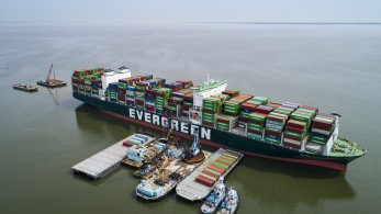 Ανησυχία για αύξηση τιμών παγκοσμίως μετά την επίθεση των Χούθι στην Ερυθρά Θάλασσα