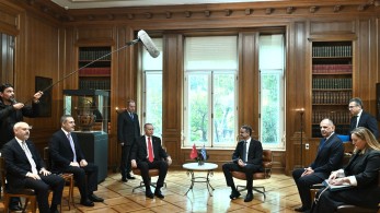 Δώρα με... νοήματα αντάλλαξαν Μητσοτάκης-Ερντογάν