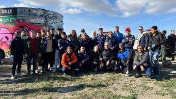 Τα «παιδιά του πολέμου» φύτεψαν το «Δάσος της Ειρήνης» στον Υμηττό