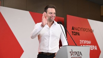 Σε αιμοδοσία και bazaar αδέσποτων πριν την ΚΕ ο Κασσελάκης