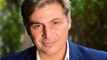 «Το χειροκρότημα» του Φαραντούρη